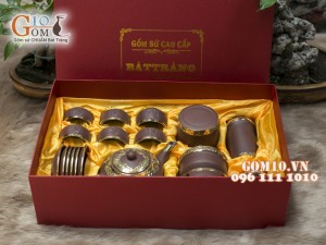 Bộ Ấm Chén Gốm Vai vuông Phúc - Lộc - Thọ, Bọc Đồng, Đầy Đủ Phụ Kiện và hộp