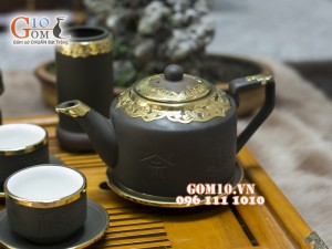 Bộ Ấm Chén Gốm Vai vuông Phúc - Lộc - Thọ Rêu, Bọc Đồng - đầy đủ phụ kiện