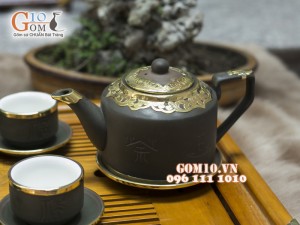 Bộ Ấm Chén Gốm Vai vuông Phúc - Lộc - Thọ Rêu, Bọc Đồng