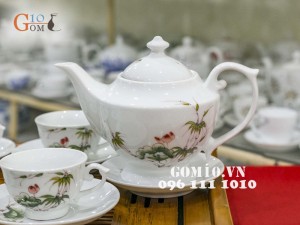 Bộ ấm chén hoàng cung men trắng vẽ tre