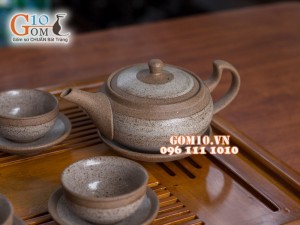 Bộ ấm chén dáng dẹt gốm hồng sa, quẹt trắng, 300ml