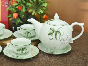 Bộ ấm chén mẫu đơn men ngọc vẽ hoa Bưởi, 650ml