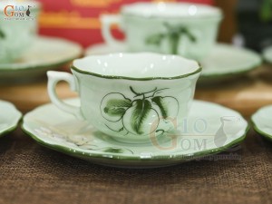 Bộ ấm chén mẫu đơn men ngọc vẽ hoa Bưởi, 650ml