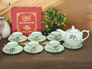 Bộ ấm chén mẫu đơn men ngọc vẽ hoa Bưởi, 650ml