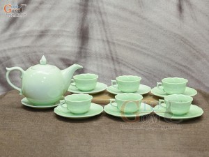 Bộ ấm chén mẫu đơn men ngọc, 650ml