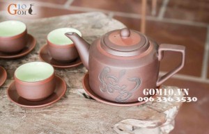 Bộ ấm chén men gốm dáng Tích vẽ thư pháp