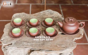 Bộ ấm chén men gốm, dáng Trống đai nâu, chén lòng xanh