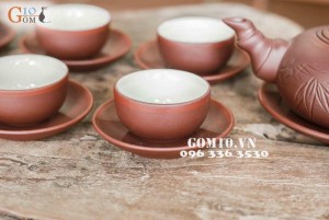 Bộ ấm chén men gốm dáng Trúc Đào chỉ đỏ