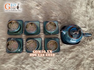 Bộ ấm chén men hoả biến dáng quả đào, chén lòng hoa