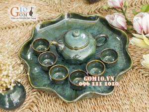 Bộ ấm chén men hỏa biến dáng vuông, khay lá sen, đường kính 30cm