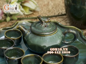 Bộ ấm chén men hỏa biến dáng vuông, khay lá sen và phụ kiện