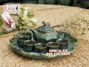 Bộ ấm chén men hỏa biến dáng vuông nắp ếch, khay lá sen
