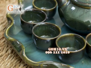 Bộ ấm chén men hỏa biến dáng vuông nắp ếch, khay lá sen