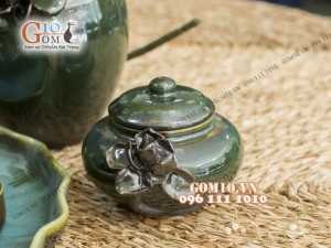 Bộ ấm chén men hỏa biến đắp nổi hoa hồng, khay lá sen và phụ kiện