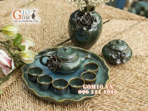 Bộ ấm chén men hỏa biến đắp nổi hoa hồng, khay lá sen và phụ kiện
