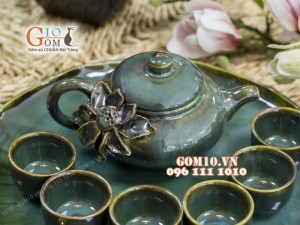 Bộ ấm chén men hỏa biến đắp nổi hoa sen, khay lá sen 