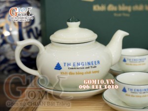 Bộ ấm chén men kem vẽ Sen Xanh in logo