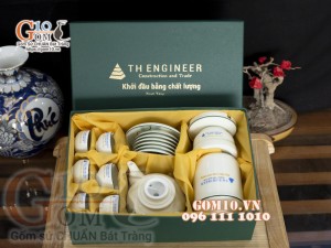 Bộ ấm chén men kem vẽ Sen Xanh in logo