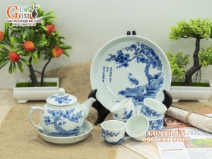 Bộ ấm chén men lam cổ vẽ Mai Hạc khay tròn, 280ml