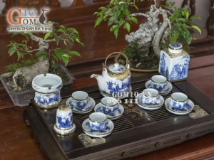 Bộ ấm chén men lam dáng vại cảnh trúc lâm thất hiền bọc đồng, đầy đủ phụ kiện