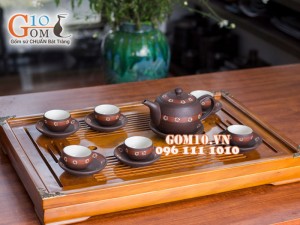 Bộ ấm chén dáng tròn gốm hồng sa, khắc hoa trắng, 300ml