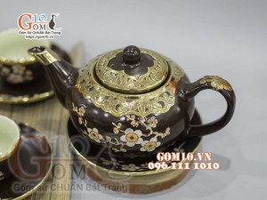 Bộ ấm chén men nâu dáng tống, vẽ hoa mai trắng, bọc đồng 350ml