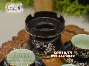 Bộ ấm chén men nâu dáng tống, vẽ hoa mai trắng, bọc đồng, đầy đủ phụ kiện (chưa kèm khay)