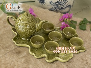 Bộ ấm chén men rêu dáng quả đào, khay lá to