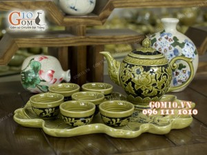 Bộ ấm chén men rêu, dáng quả đào, màu xanh đen, khay lá