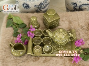 Bộ ấm chén men rêu khắc hoa châm, khay chữ nhật - đầy đủ phụ kiện