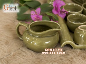 Bộ ấm chén men rêu khắc hoa châm, khay chữ nhật - đầy đủ phụ kiện