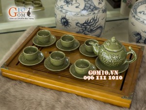 Bộ ấm chén men rêu khắc sen