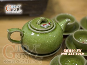 Bộ ấm chén men thủy tinh đắp nổi hình Cá