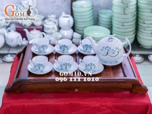 Bộ ấm chén men kem dáng bưởi vẽ sen xanh 600ml