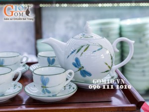 Bộ ấm chén men kem dáng bưởi vẽ trúc chuồn