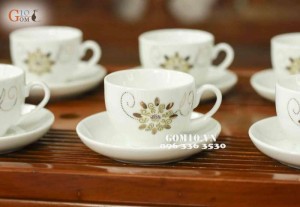 Bộ ấm chén men trắng dáng Camellia hoa đào