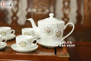 Bộ ấm chén men trắng dáng Camellia hoa đào