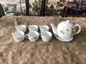 Bộ ấm chén men trắng vẽ hoa nhài