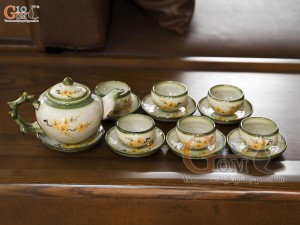 Bộ ấm chén men vuốt dáng gốc cây vẽ hoa mai vàng, dung tích 450ml