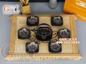 Bộ ấm chén men hoả biến quai đồng, chén lòng hoa