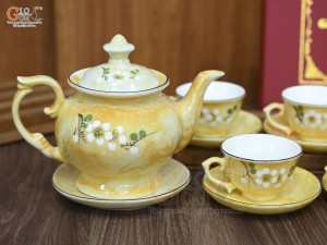 Bộ ấm chén phú quý men đá màu vàng họa tiết hoa Đào xanh, 500ml