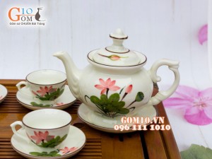 Bộ ấm chén phú quý men kem vẽ sen 