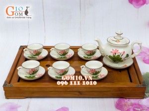 Bộ ấm chén phú quý men kem vẽ sen 