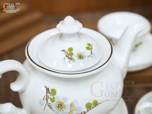 Bộ ấm chén phú quý men trắng họa tiết hoa Đào xanh, 500ml