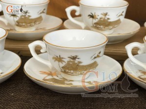 Bộ ấm chén phú quý men trắng họa tiết Làng Quê - vẽ vàng