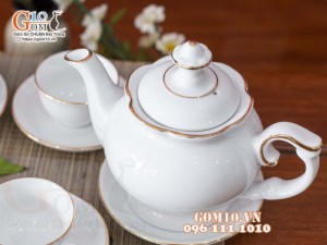 Bộ ấm chén phú quý men trắng kẻ chỉ vàng kim,dung tích 500ml