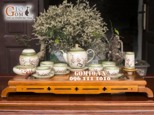 Bộ ấm chén quả đào men vuốt, vẽ hoa đào 600ml, 3 món phụ kiện