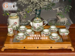 Bộ ấm chén quả đào men vuốt, vẽ sen, đầy đủ phụ kiện 500ml