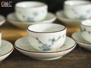 Bộ ấm chén quả hồng dẹt men kem hoa Đào xanh, 350ml