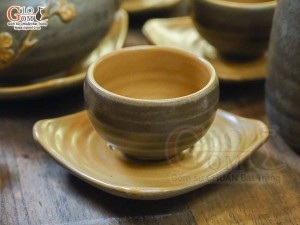 Bộ ấm chén quả hồng gốm ganh khắc mai vàng đầy đủ phụ kiện, 350ml